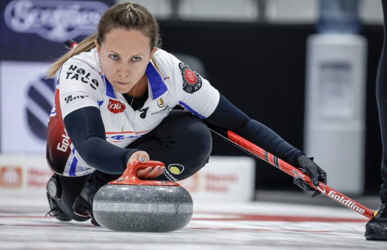 Lawes bat Tirinzoni et Constantini remporte la deuxième surprise lors du premier match de curling du Grand Chelem