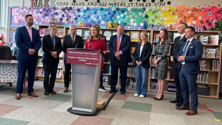 Le Manitoba est la deuxième province à signer un accord fédéral sur l'alimentation scolaire