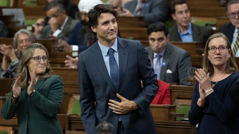 Le Parlement revient au milieu de querelles partisanes et de rumeurs sur le leadership de Trudeau