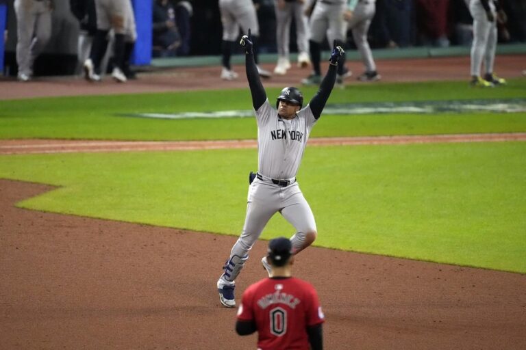 Le circuit de 3 points de Juan Soto en 10e place les Yankees de New York devant les Guardians de Cleveland 5-2 et les place dans la Série mondiale pour la 41e fois.