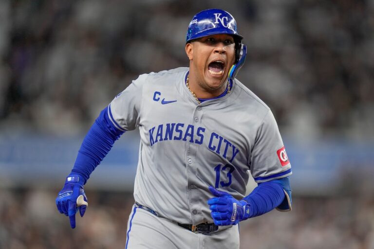 Le circuit de Perez déclenche une quatrième manche de quatre points, les Royals battent les Yankees 4-2 pour égaliser l'ALDS