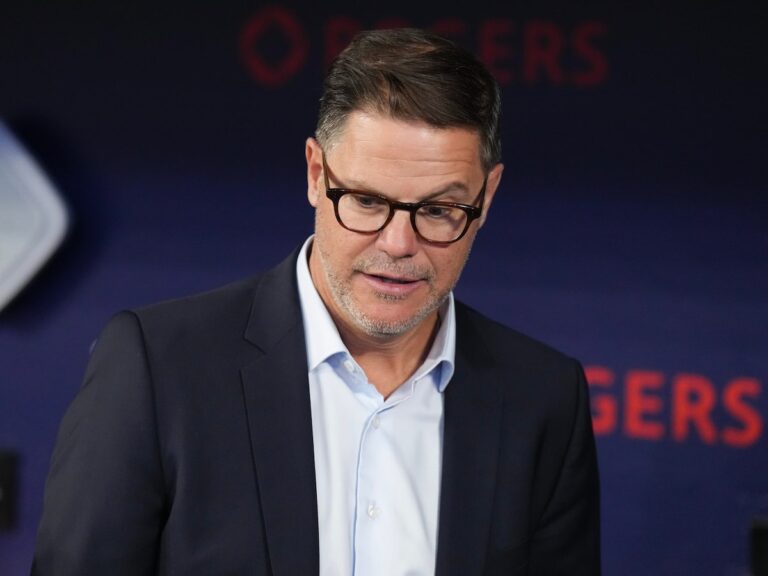 Le directeur général des Blue Jays, Ross Atkins, conservera son rôle actuel, déclare Shapiro