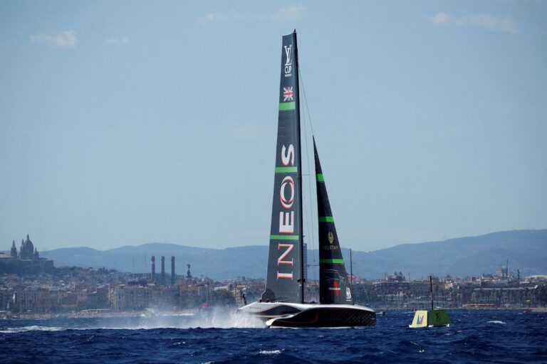 Le météorologue espagnol trace le chemin de la Grande-Bretagne vers la gloire dans la course de la Coupe de l'America