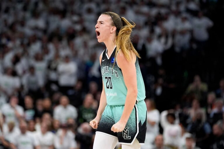 Le panier à 3 points d'Ionescu à une seconde de la fin donne à Liberty une victoire 80-77 sur Lynx et une avance de 2-1 en finale de la WNBA