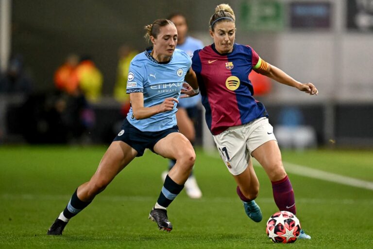 Le tour du chapeau tardif de Harder permet au Bayern Munich de s'imposer 5-2 contre Arsenal en Ligue des champions féminine.