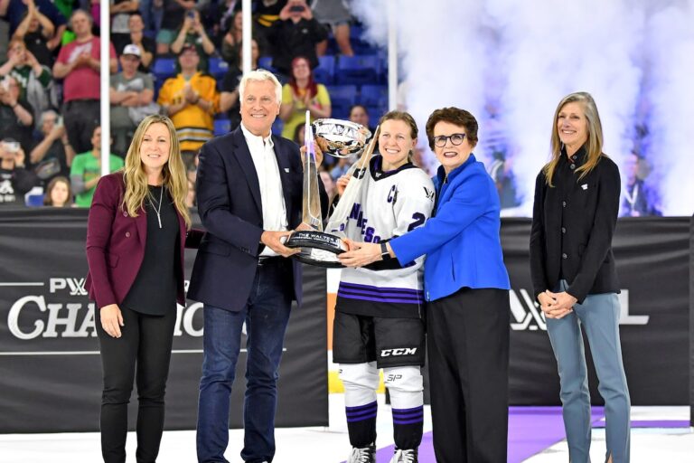 Les Dodgers de Los Angeles ont les yeux rivés sur les World Series – et sur la PWHL