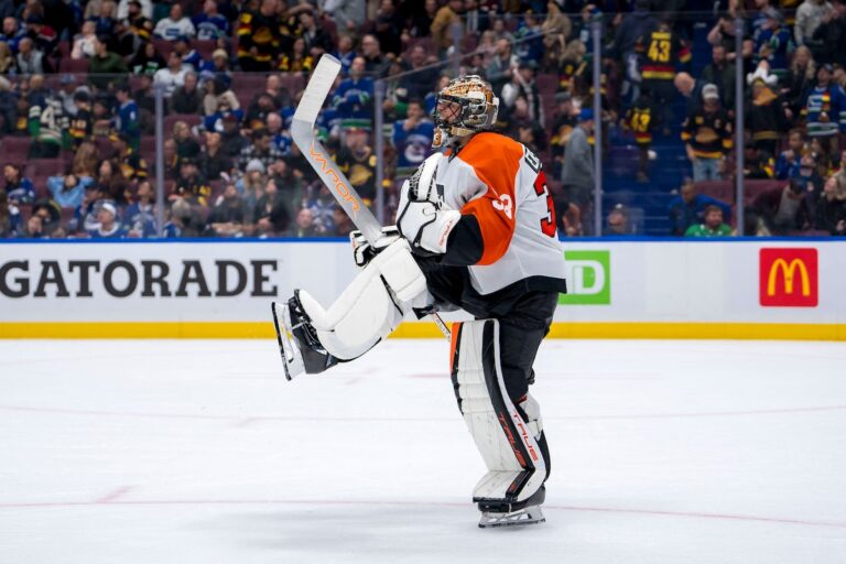 Les Flyers ouvrent la campagne dans la LNH avec une victoire de 3-2 en tirs de barrage contre les Canucks