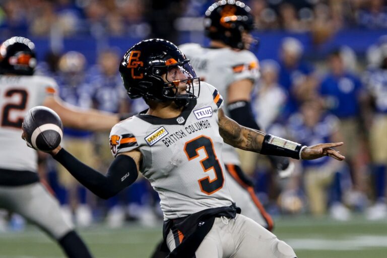 Les Lions de la Colombie-Britannique en difficulté passent à Vernon Adams Jr. au poste de quart-arrière