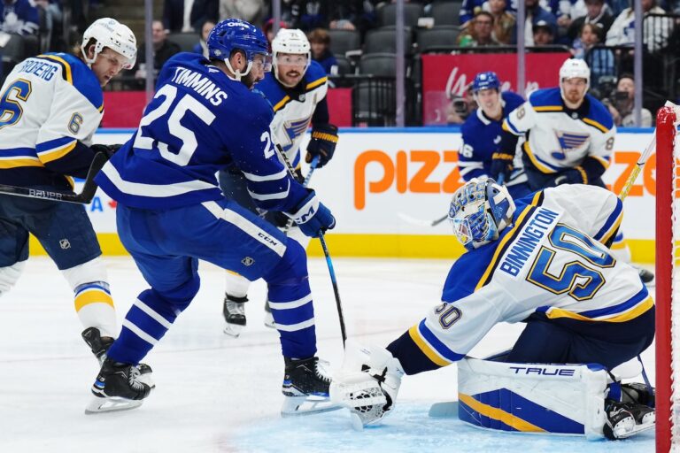 Les Maple Leafs s'inclinent 5-1 face aux Blues pour une deuxième défaite consécutive