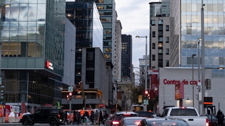 Les Montréalais ne traînent plus autant au centre-ville qu'avant, selon un sondage