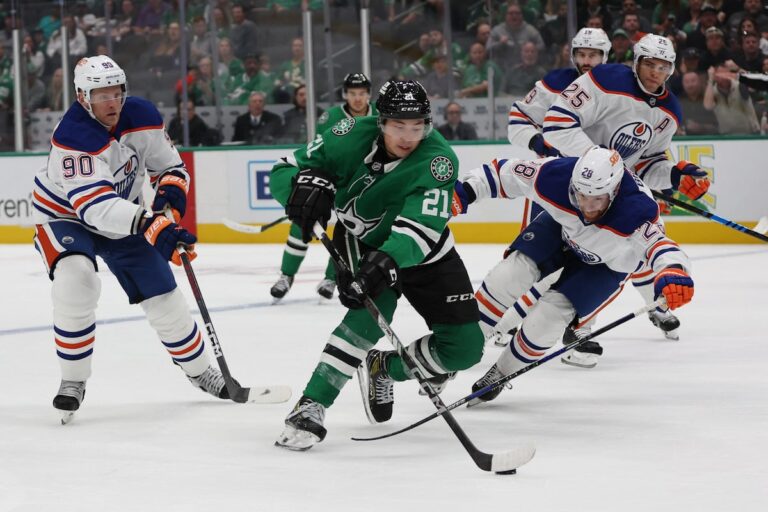 Les Stars de Dallas dominent la troisième période, battant les Oilers d'Edmonton 4-1