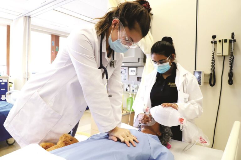 Les programmes de sciences infirmières de l'Université Laurentienne font progresser l'éducation et améliorent l'excellence des soins de santé à Sudbury, dans le nord-est de l'Ontario et au-delà.