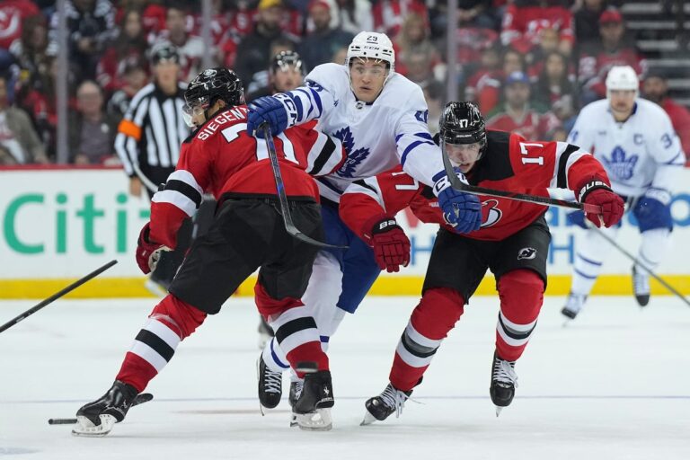 Lorentz et Hildeby mènent les Maple Leafs à une victoire de 4-2 contre les Devils