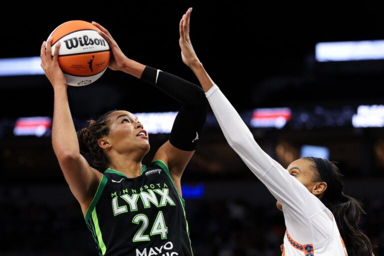 Lynx revient en finale avec une victoire de 88-77 contre Sun lors du cinquième match derrière les 27 points et 11 rebonds de Collier