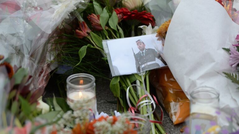 Mark Sutcliffe, aujourd'hui maire, revient sur la radiodiffusion lors de la fusillade sur la Colline du Parlement en 2014