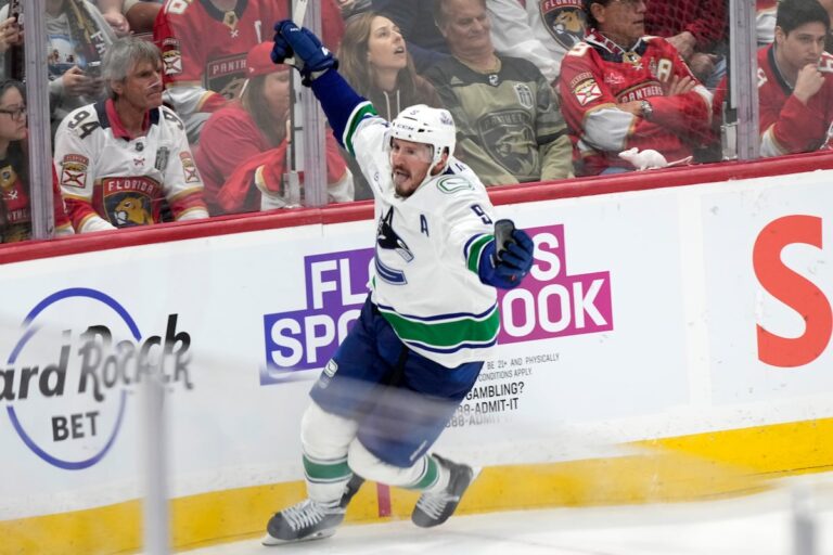 Miller marque le vainqueur en prolongation, les Canucks dominent les Panthers 3-2