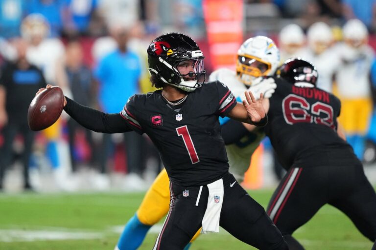 Murray court pour un TD, mène les Cardinals au FG gagnant et à la victoire 17-15 contre les Chargers
