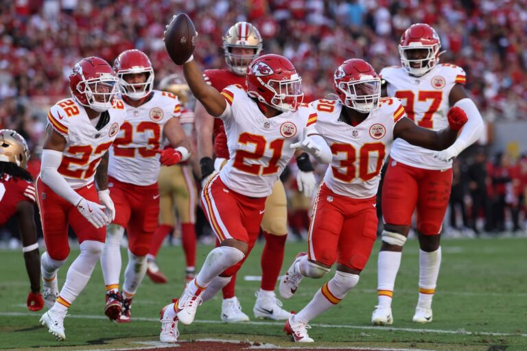 Patrick Mahomes et Kansas City restent invaincus et battent les 49ers lors du match revanche du Super Bowl