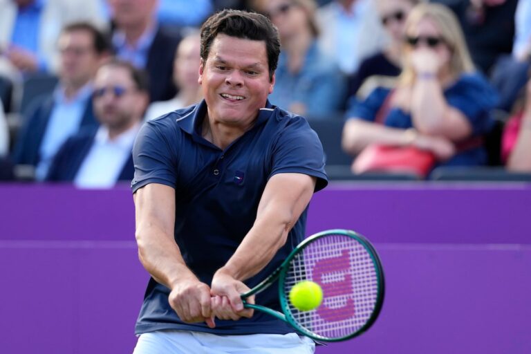 Raonic remplacera Auger-Aliassime dans l'équipe canadienne au Final 8 de la Coupe Davis le mois prochain