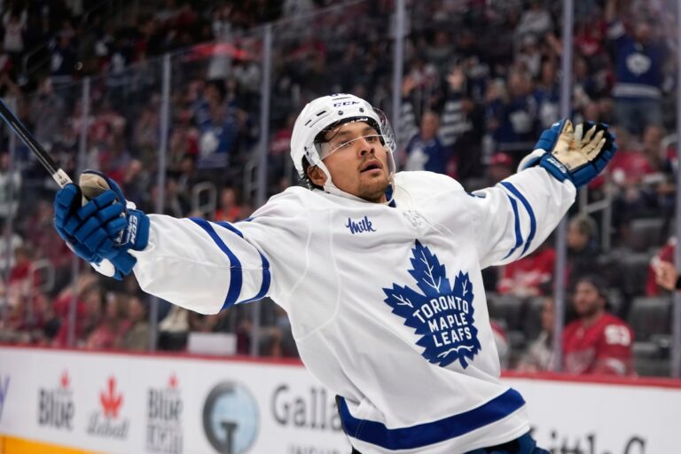 Robertson mène les Maple Leafs devant les Red Wings 2-0 en pré-saison
