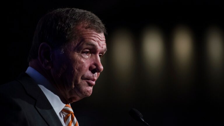Former New Brunswick Premier, Frank McKenna, speaks during the University of St. Francis Xavier's annual national dinner and fundraiser in Toronto on Wednesday, October 19, 2016. (Christopher Katsarov / The Canadian Press)