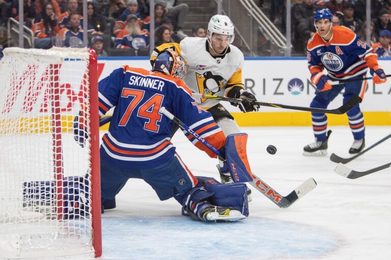 Skinner obtient un blanchissage alors que les Oilers blanchissent les Penguins 4-0
