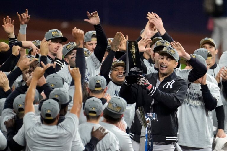 Tout n'est qu'échauffement pour les Yankees de New York jusqu'à ce qu'ils arrivent aux World Series