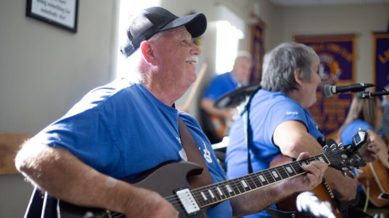 Dan Gambin, Cindy Fulford and their band "Best Kind" play a show at the Lions Club in Clarenville, N.L . on Thursday, Oct.17, 2024. THE CANADIAN PRESS/Paul Daly