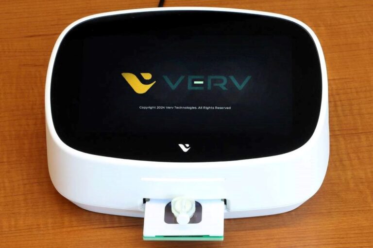 Une entreprise de Sudbury réalise un prototype d'appareil d'analyse sanguine
