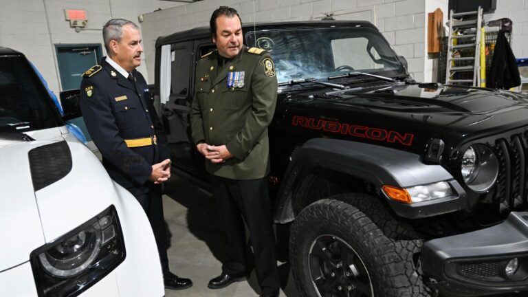 Les agents frontaliers canadiens saisissent un nombre record de véhicules volés au Québec