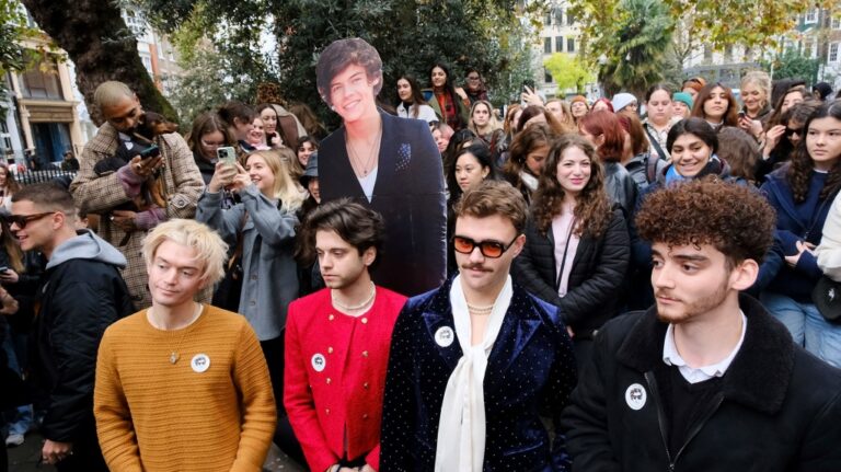 Les concours de sosies de célébrités envahissent Internet. Mais ils ne sont pas nouveaux