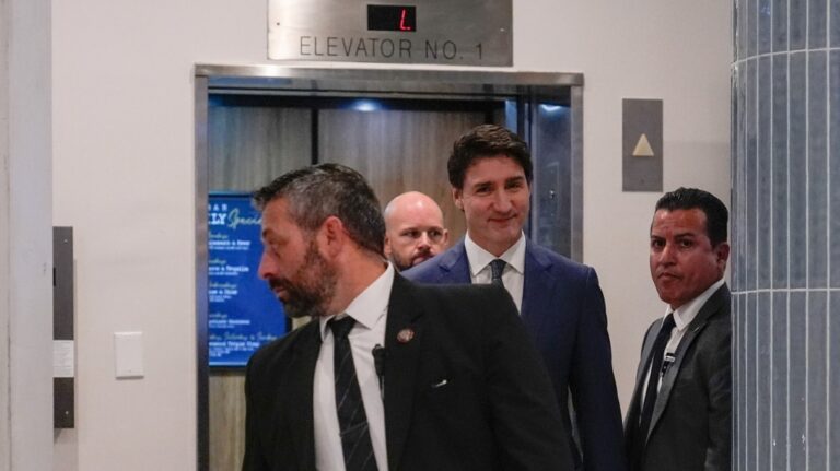 Le premier ministre Trudeau rencontre Donald Trump à Mar-a-Lago