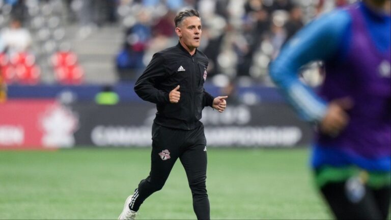 John Herdman démissionne de son poste d'entraîneur-chef du Toronto FC au milieu d'un scandale d'espionnage par drone