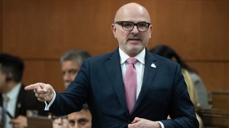 Boissonnault quitte le cabinet pour « se concentrer sur la clarification des allégations », annonce Trudeau