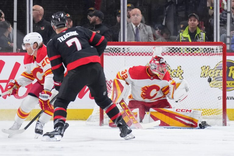 Brady Tkachuk aide les Sénateurs à mettre fin à une séquence de cinq matchs grâce à une victoire de 4-3 contre les Flames