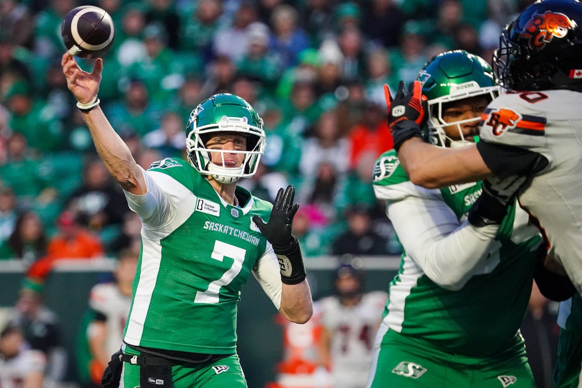 Des rivaux de longue date s'affronteront en finale de l'Ouest alors que les Blue Bombers accueilleront les Roughriders