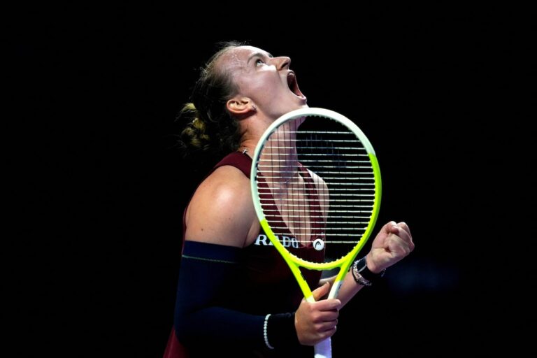Krejcikova bat Gauff pour remporter la dernière place en demi-finale des finales WTA ; Swiatek éliminé malgré la victoire
