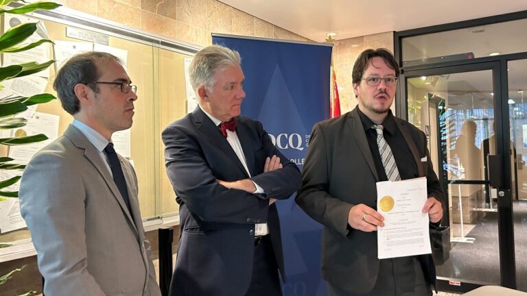 La Cour suprême poursuivie pour son refus de traduire en français les décisions antérieures à 1970