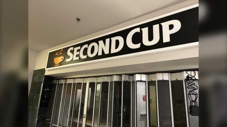 La Deuxième Coupe ferme la franchise de Montréal à la suite d'un incident haineux