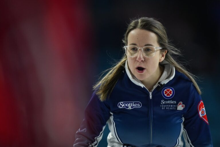 La joueuse de curling de la Nouvelle-Écosse Christina Black part à la pêche pour un voyage de retour au Tournoi des Cœurs Scotties