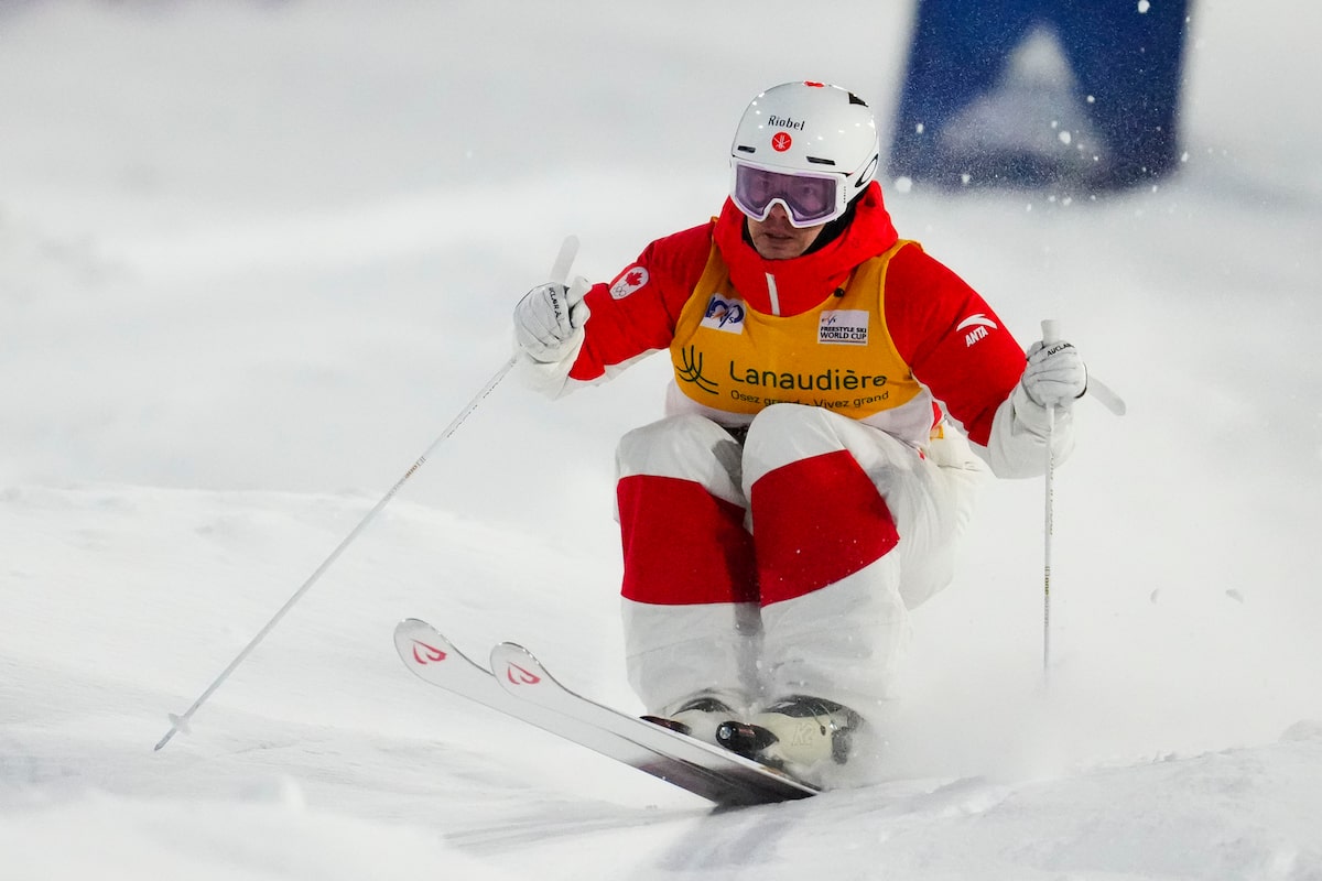 La star canadienne du ski acrobatique Mikael Kingsbury cherche à prolonger son record