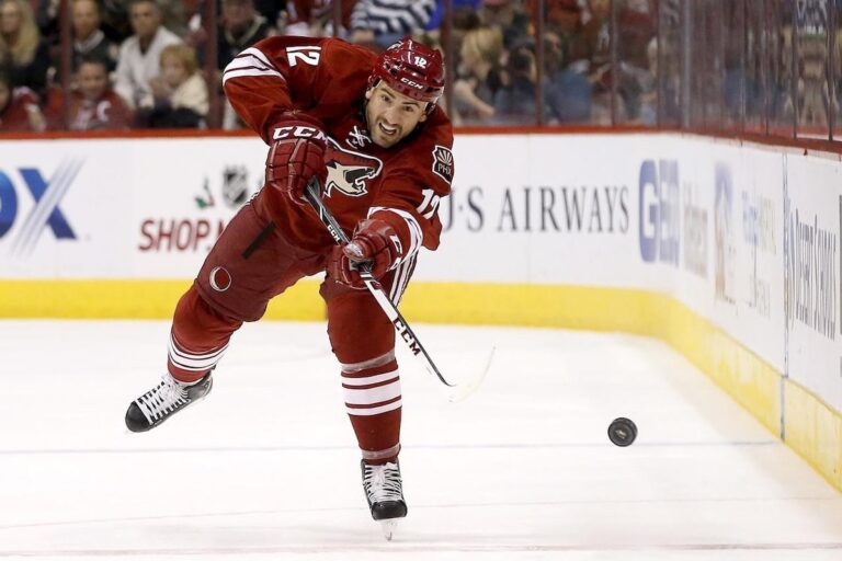 L'ancien joueur de la LNH Paul Bissonnette agressé lors d'une altercation au steakhouse de Scottsdale