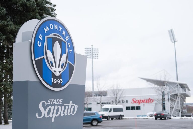 Le CF Montréal nomme Corey Wray au poste de directeur sportif; Les fils de Saputo assument de nouveaux rôles au sein de l'équipe