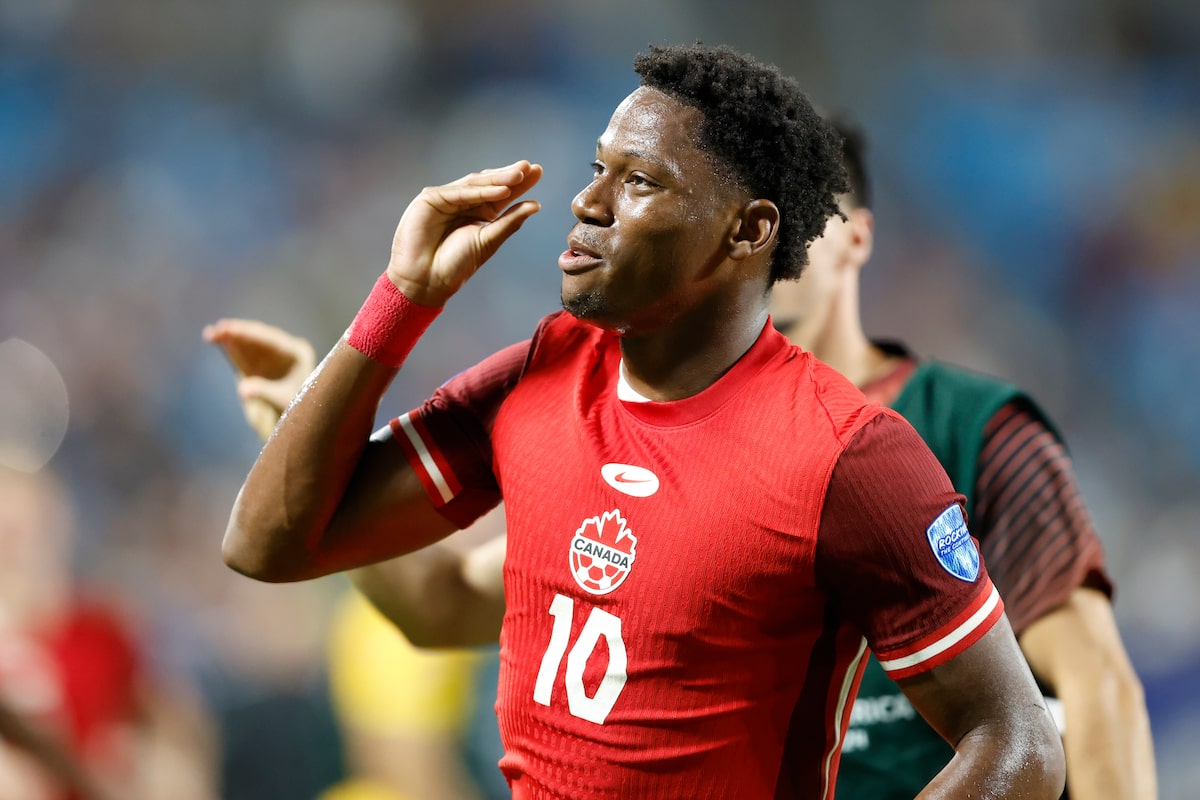 Le Canada marque tard pour vaincre le Suriname en quart de finale de la Ligue des Nations de la CONCACAF