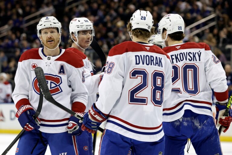 Le but tardif de Kakko permet aux Rangers de battre les Canadiens 4-3