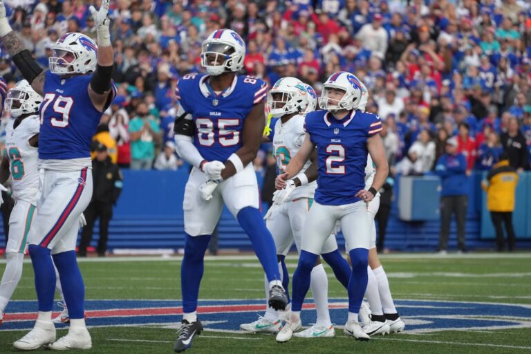 Le panier de 61 verges de Tyler Bass donne à Allen et Bills une victoire passionnante contre Tua Tagovailoa et les Dolphins
