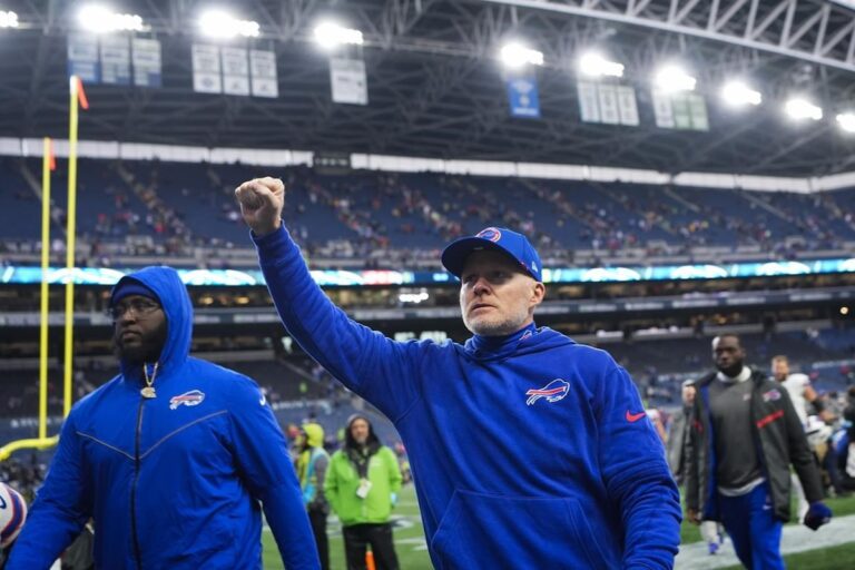 Les Bills mettent en garde contre la complaisance avec un avantage de quatre victoires au sommet de l'AFC Est et 2-5 Dolphins à Buffalo