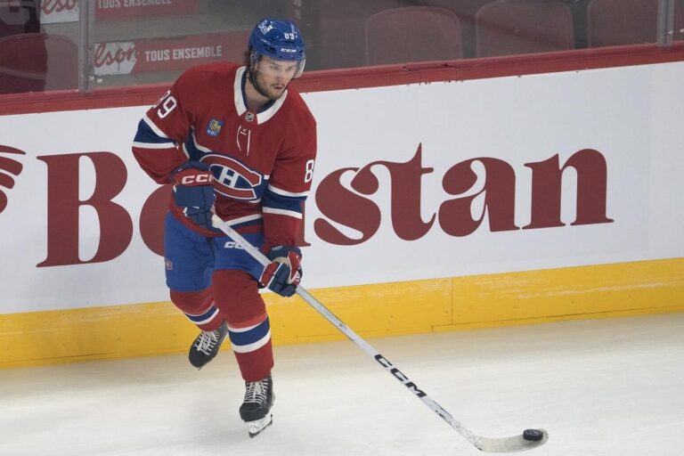 Les Canadiens remuent les lignes après avoir rappelé Roy, Laine porte un maillot régulier
