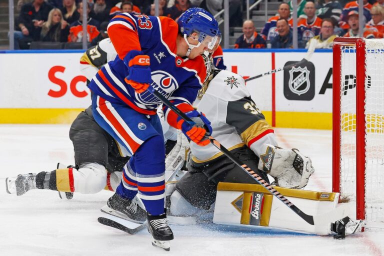 Les Oilers s'inclinent 4-2 face aux Golden Knights lors du retour de blessure de McDavid
