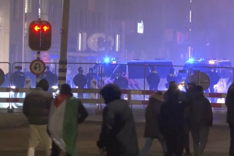 Les attaques contre des supporters israéliens aux Pays-Bas incitent le Premier ministre à annuler son voyage pour les négociations sur le climat